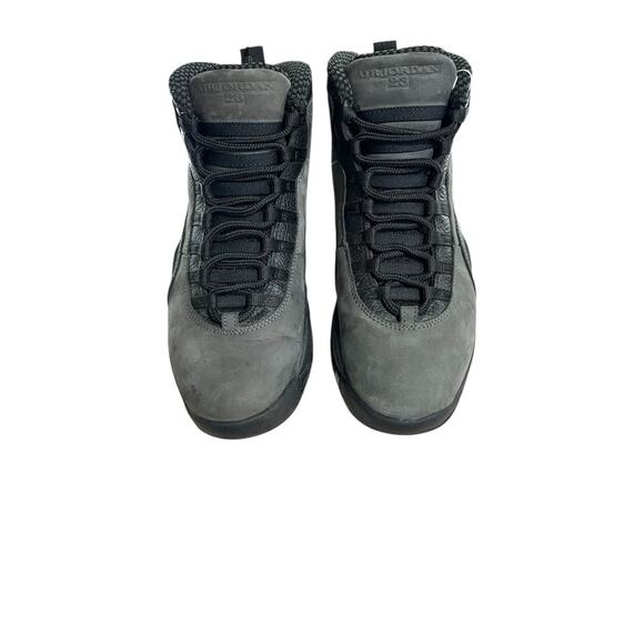 Athletic_Shoes